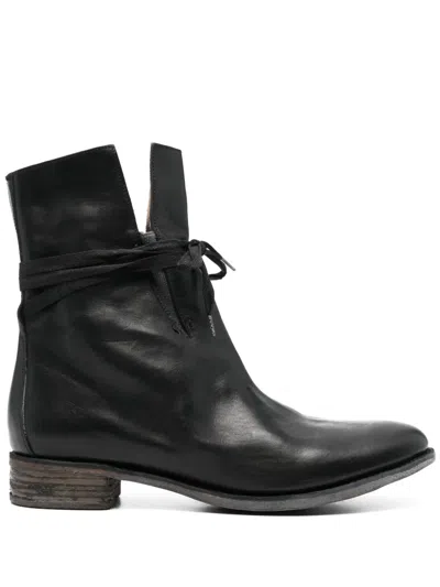 A Diciannoveventitre Cordovan Leather Boots In Black