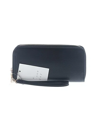 Pre-owned A New Day Wristlet In Blue