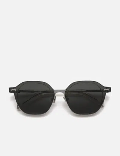A. Society Moss Clip-on