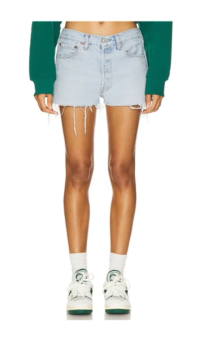A Vintage Fit Cropped Denim Short In Blue