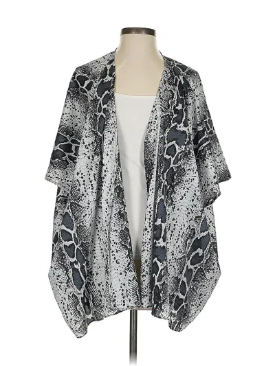 Pre-owned Aakaa Kimono In Silver