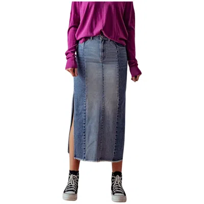 Aaron & Amber Apparel Trend Notes Side Slit Denim Skirt In Washed Denim