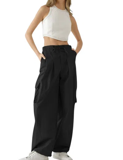 Aaron & Amber Nylon Cargo Pants In Black
