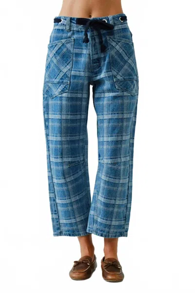 Aaron & Amber Semi Barrel Jeans With Belt In Blue Plaid