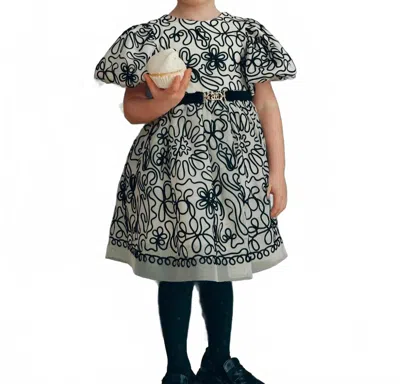 Abel & Lula Kids' Girls Embroidered Dress In Crema/negro In Multi