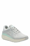 Abeo Mxv Shift Sneaker In Sand