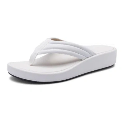 Abeo Paseo Thong Sandal In White - Regular