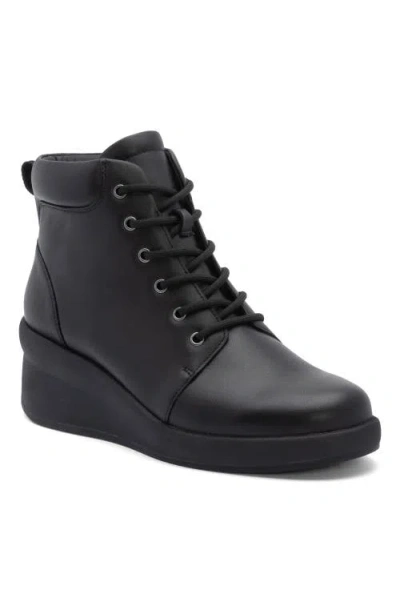 Abeo Passage Lace Up Boot In Black - Regular