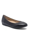 Abeo Promenade Ballet Flat In Black - Metatarsal