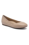 Abeo Promenade Ballet Flat In Cuban Sand - Metatarsal