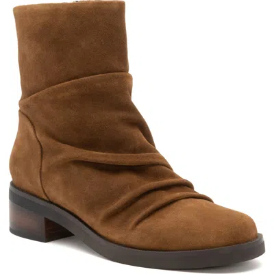 Abeo Traverse Scrunch Boot In Light Tan - Metatarsal