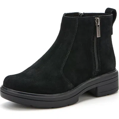 Abeo Vista Zip In Black