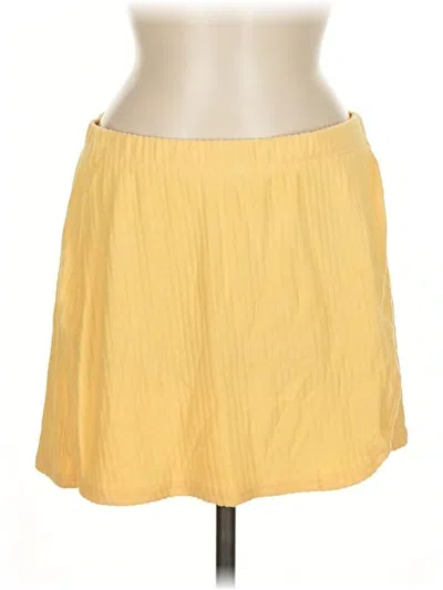 Pre-owned Abercrombie & Fitch Casual Skirt In Yellow