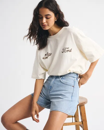 Abercrombie & Fitch High Rise Dad Short In White