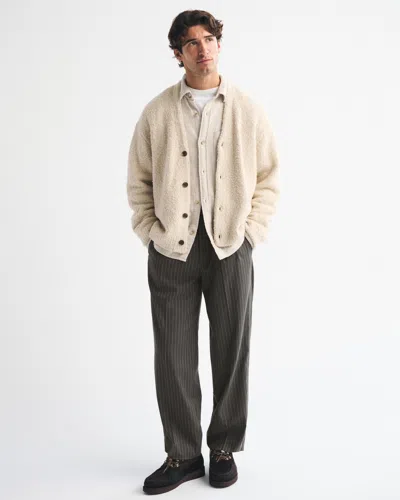 Abercrombie & Fitch Pleated Baggy Trouser In Gray