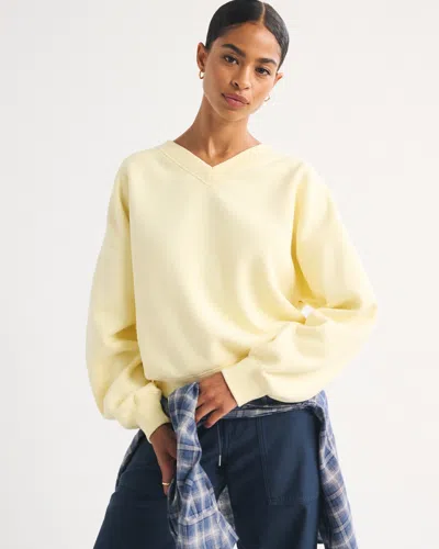 Abercrombie & Fitch Sunday V-neck Sweatshirt In Pale Yellow