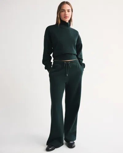 Abercrombie & Fitch Sunday Wide Leg Sweatpant In Green