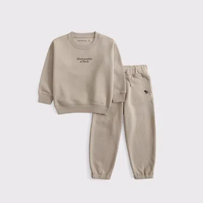 Abercrombie & Fitch Kids' Toddler Essential Logo Crew Sweatshirt Set In Brown
