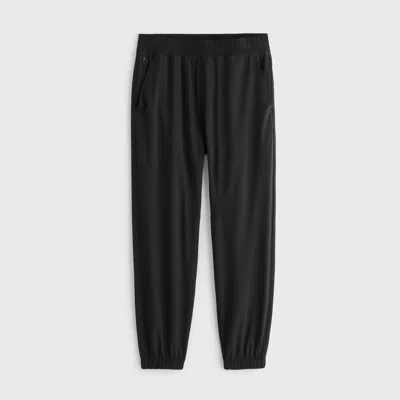 Abercrombie & Fitch Ypb Motiontek Cinched Hem Pant In Black