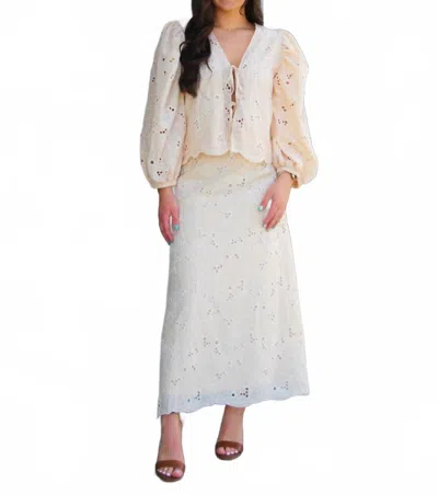 Able Floral Eyelet Skirt In White In Neutral