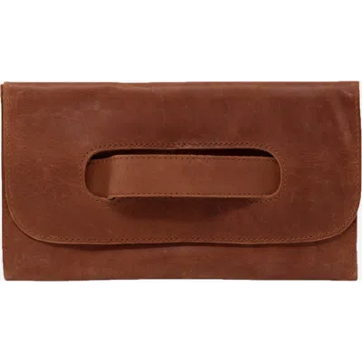 Able Mare Handle Clutch In Whiskey