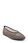 Abound Harmony Mesh Flat In Brown