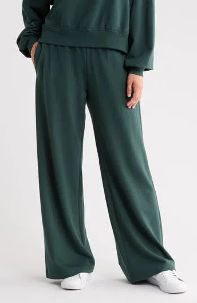 Abound Loved Fleece Wide Leg Pants In Green Gables