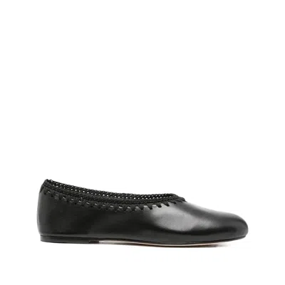 About Arianne Shoes