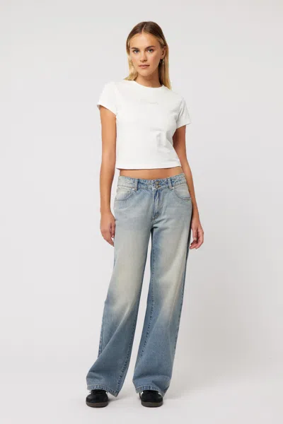 Abrand 99 Low Baggy Caitlin