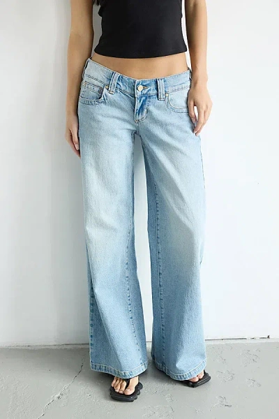 Abrand Jeans 00 Super Low & Wide Jean In Jody, Women's At Urban Outfitters In Blue