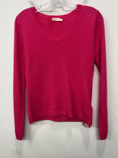 Absolut Cashmere Women's V Neck Sweater In Fuschia In Red