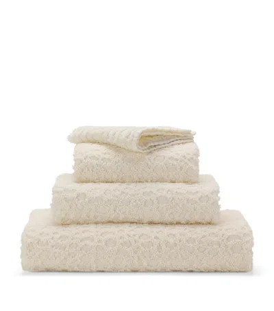 Abyss & Habidecor Giza Cotton Lodge Bath Sheet In Ivory
