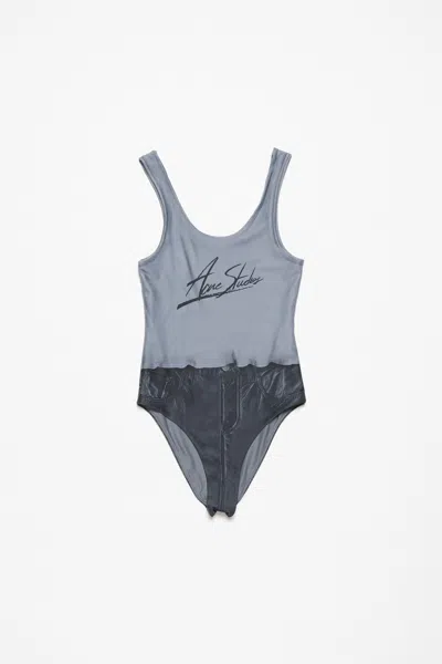 ACNE STUDIOS BEDRUCKTER BADEANZUG