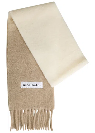 Acne Studios Logo-appliquéd Fringed Alpaca-blend Scarf In Burgundy