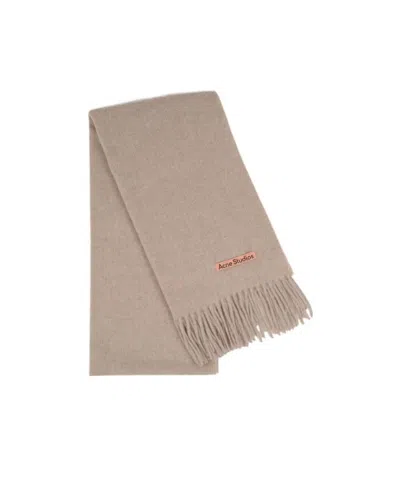Acne Studios Logo Patch Fringed-edge Scarf In Brown