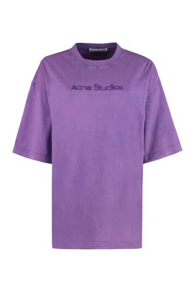 Acne Studios Logo Detailed Crewneck T In Purple