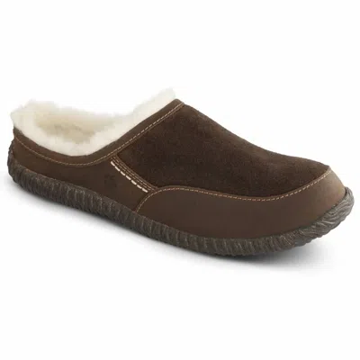 Acorn Men's Rambler Mule Slipper In Chocolate In Gold