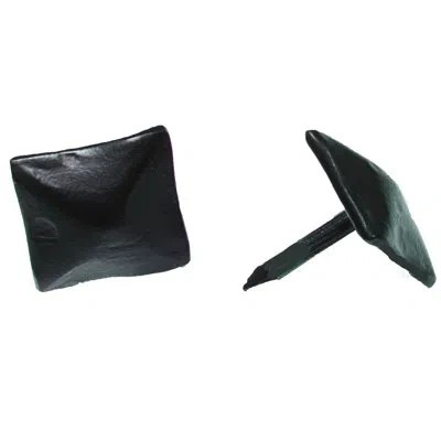 Acorn Pyramid Clavo In Flat Black