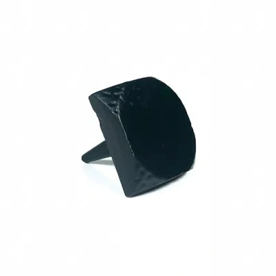 Acorn Square Clavo In Matte Black