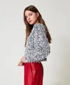 Actitude By Twinset Pull En Fil Bouclé In Gray