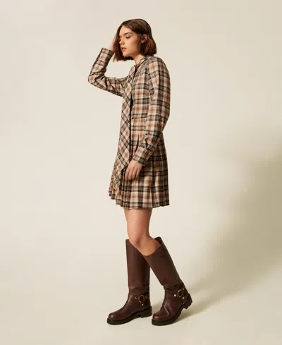 Actitude By Twinset Dressing Gown Courte En Flanelle Tartan Avec Broderie