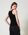 Actitude By Twinset Top Ajusté En Maille Côtelée In Black