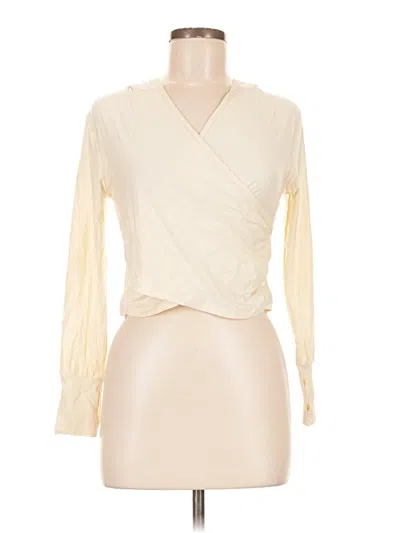 Pre-owned Active By Old Navy Active T-shirt In Ivory