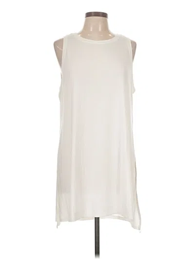 Pre-owned Active By Old Navy Sleeveless T-shirt In Ivory
