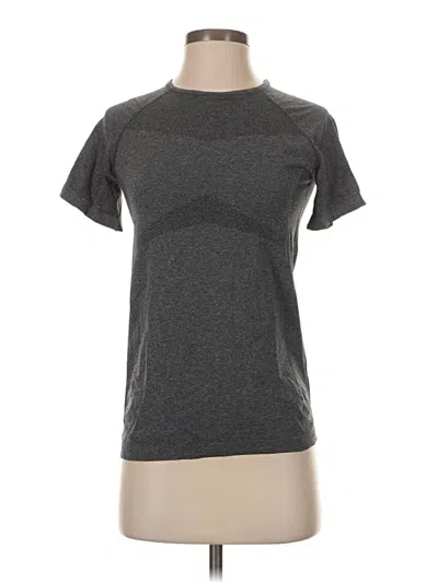 Pre-owned Active T-shirt In Gray