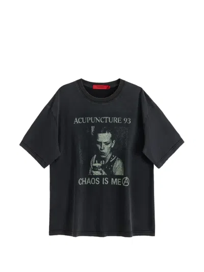 Acupuncture 1993 Chaos Is Me Nera Graphic-print T-shirt In Black