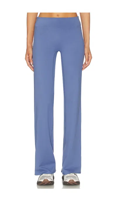 Adanola Low Rise Yoga Pant In Blue