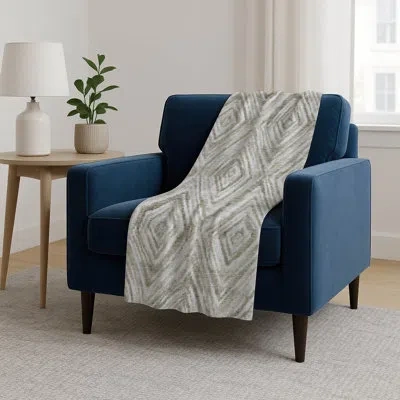 Addison Rugs Addison Machine Washable Sherpa Asb781 Diamonds Throw Blanket In Gray