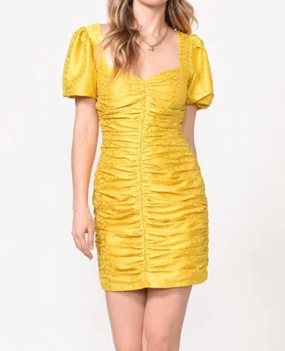 Adelyn Rae Nissa Ruched Dress In Honeycomb In Yellow