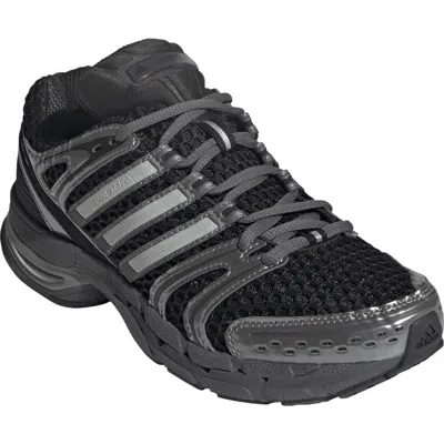 Adidas Originals Adistar Control 5 Stripe-details Sneakers In Black